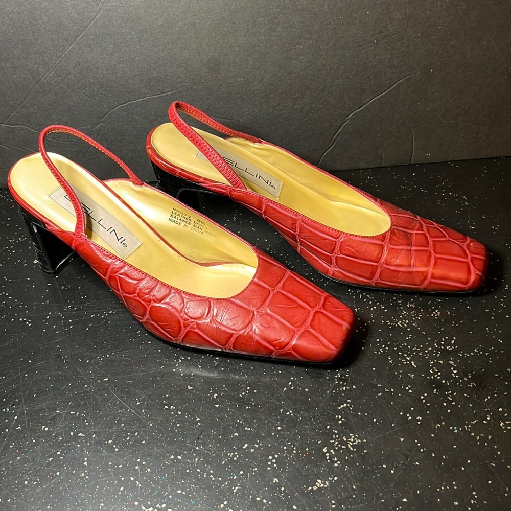 Bellini Red Croc-Embossed Heels